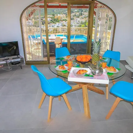 Villa Denia, 5 Dormitorios, 10 Personas - Es-262-10 *