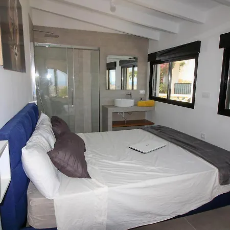 Villa Denia, 5 Dormitorios, 10 Personas - Es-262-10 *